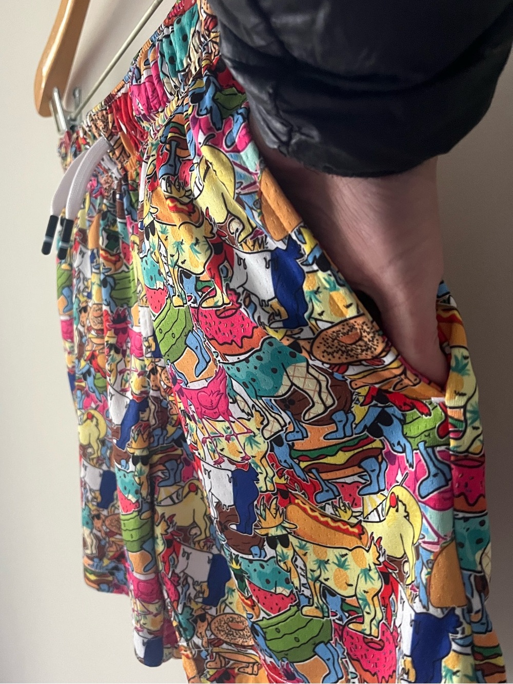 GOAT USA Food Print Mesh Athletic Shorts Boys YXL Novelty Donut Pickle Bagel - Picture 12 of 14
